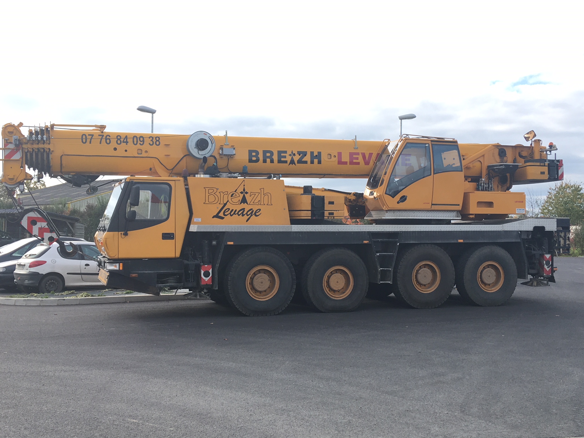 Entreprise de location camion grue à PiréChancé CONSTRUCTION MOREL
